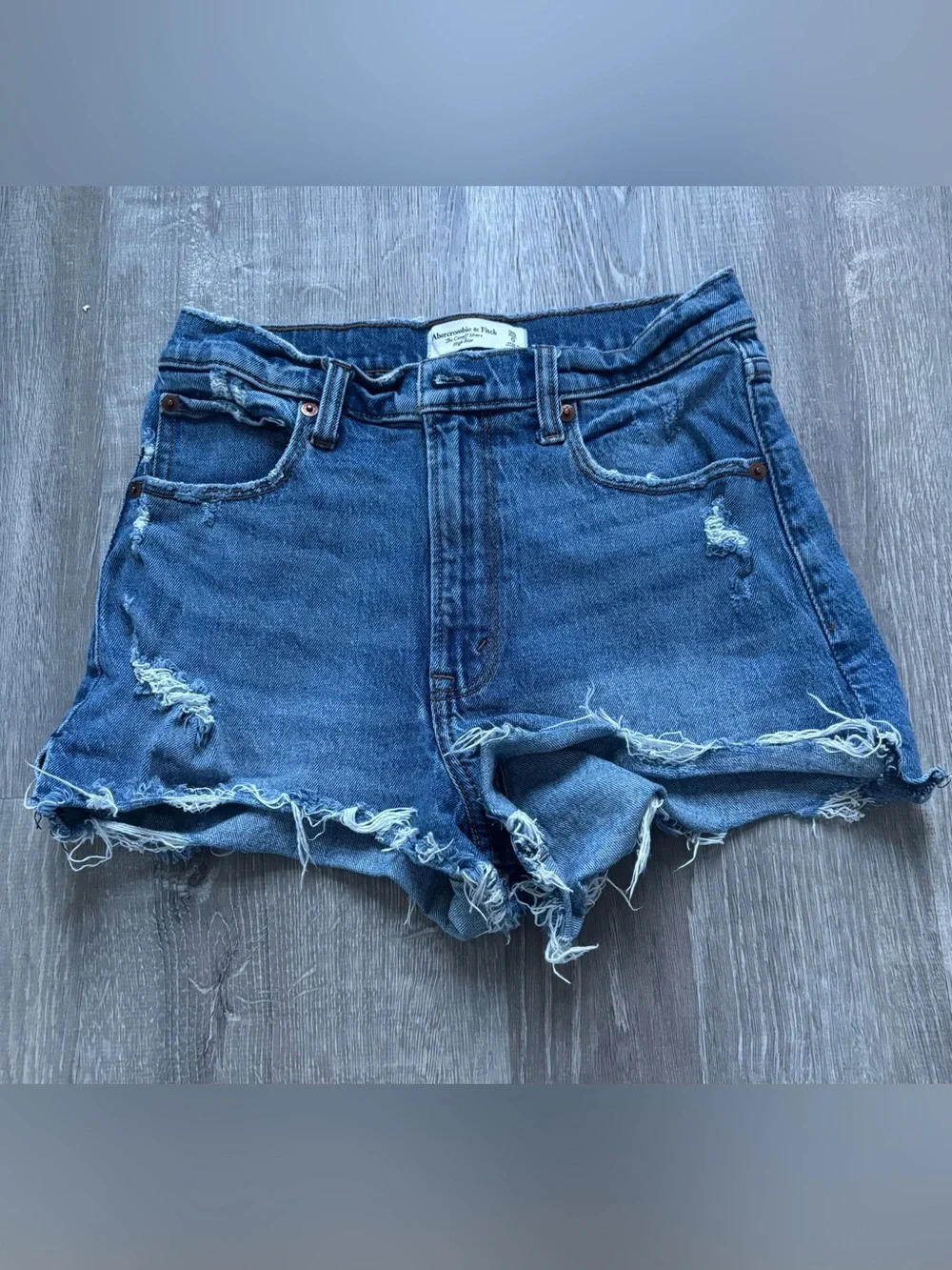 Abercrombie & Fitch Women’s High Rise the cut off shorts size 25/0